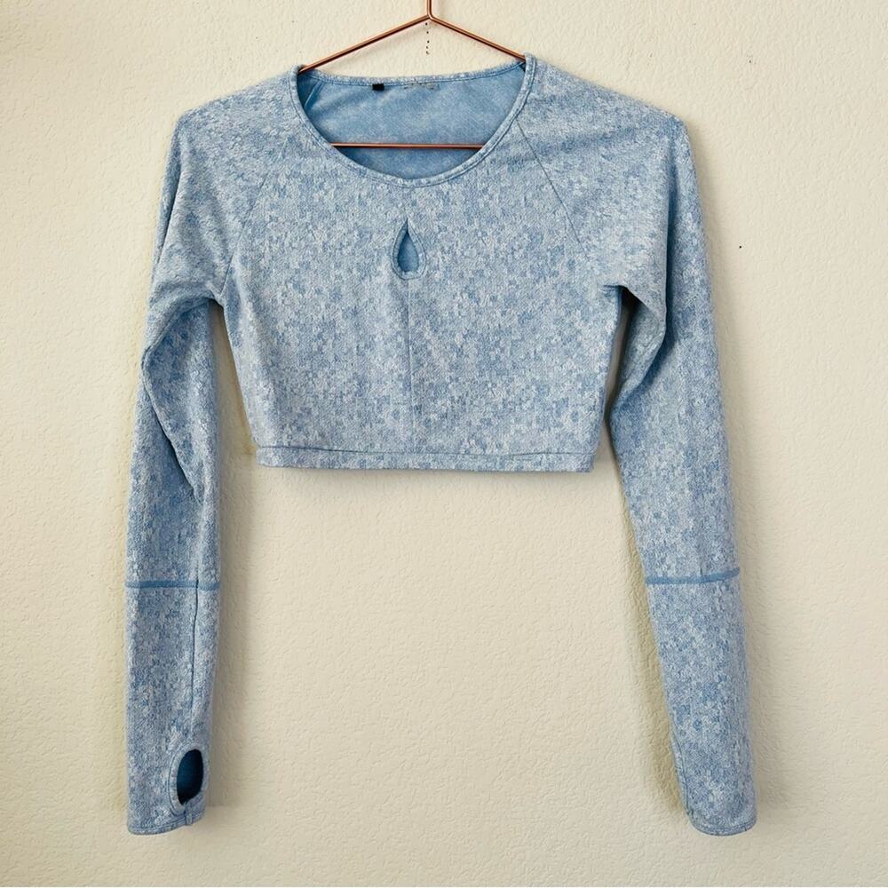 Gymshark Fleur Texture Long Sleeve Crop Malibu Blue Marled keyhole thumb holes